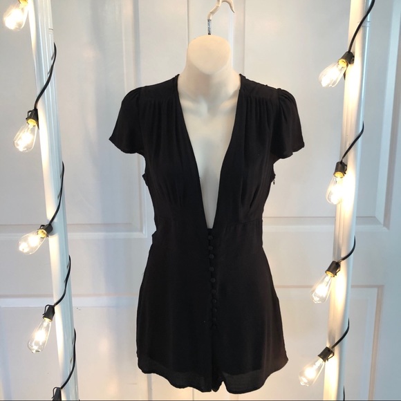 Pants - FLASH SALE  🖤🖤 LOW CUT BLACK ROMPER